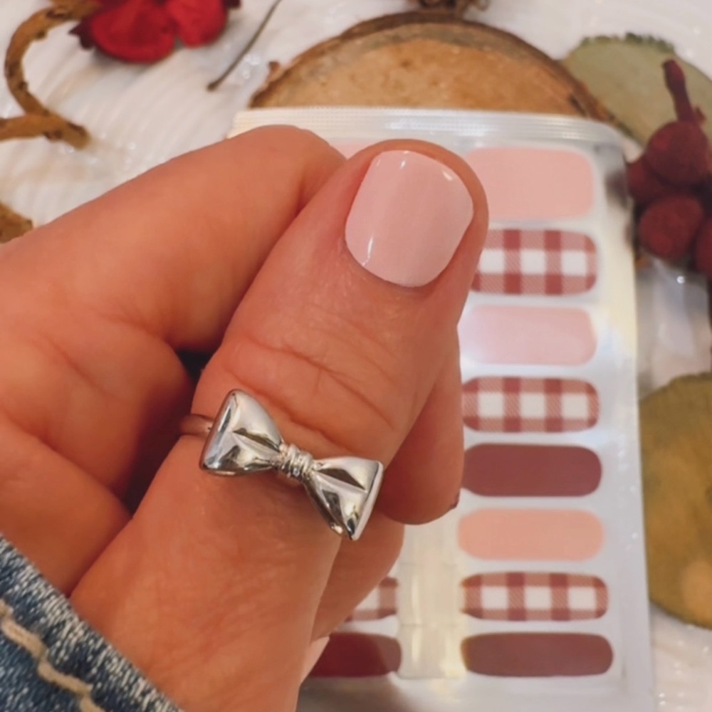 Burgundy & Blush “Gingham Glow” Nail Wraps